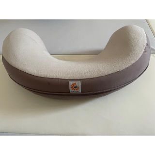 エルゴベビー(Ergobaby)のエルゴ　ナーシングピロー　授乳クッション(その他)