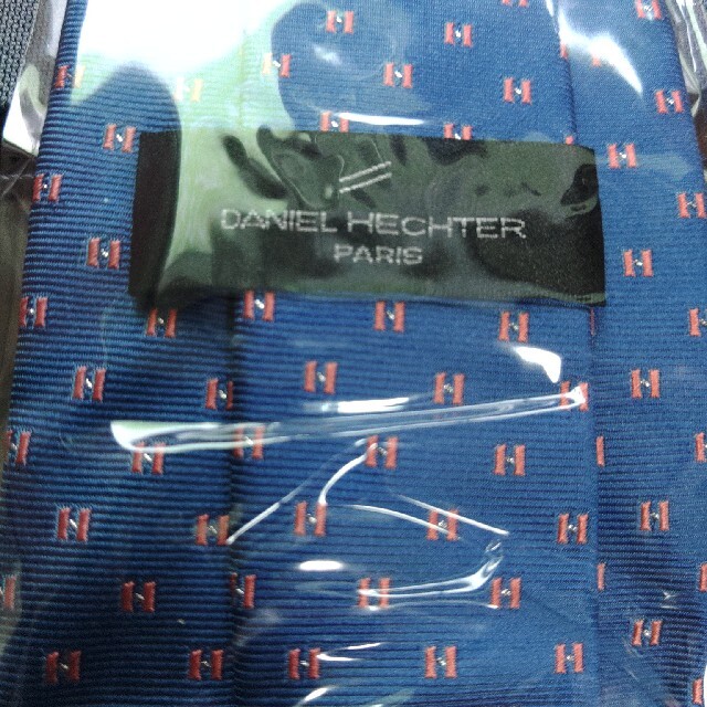 新品　未開封　ネクタイ　DANIEL HECHTER メンズのファッション小物(ネクタイ)の商品写真