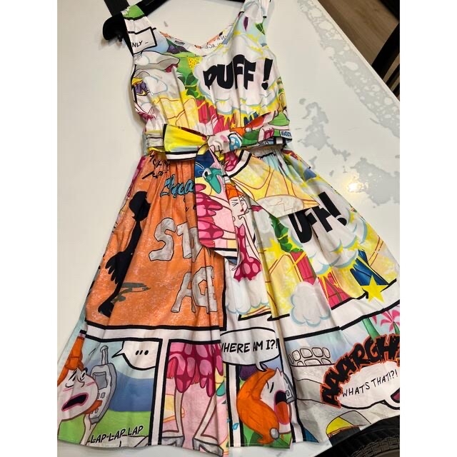 MOSCHINO ワンピース