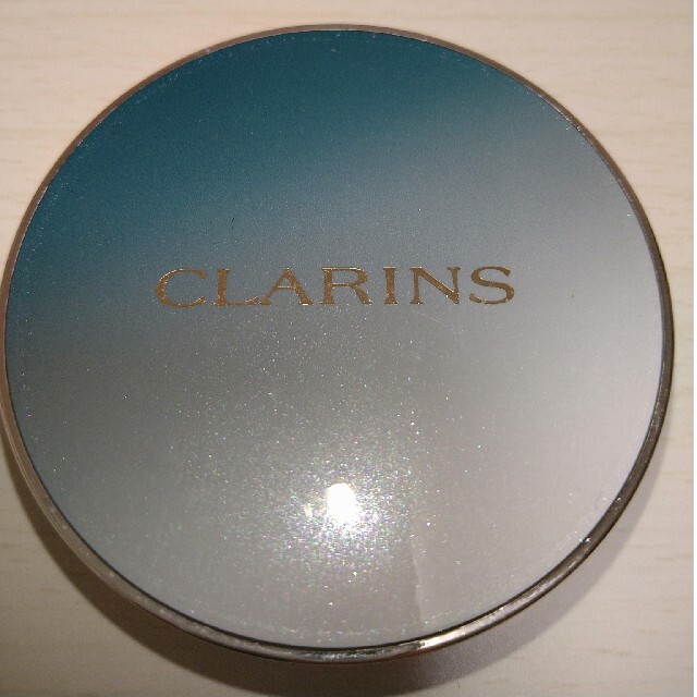 CLARINS(クラランス)のCLARINS　アイシャドウ　フェイスパウダー コスメ/美容のベースメイク/化粧品(アイシャドウ)の商品写真