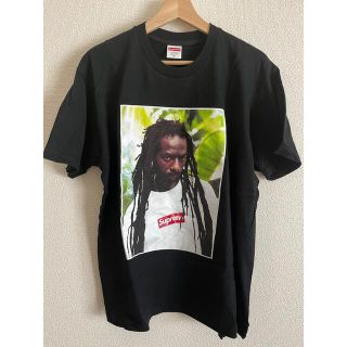 シュプリーム(Supreme)のSupreme Buju Baton Tee シュプリーム Tシャツ(Tシャツ/カットソー(半袖/袖なし))