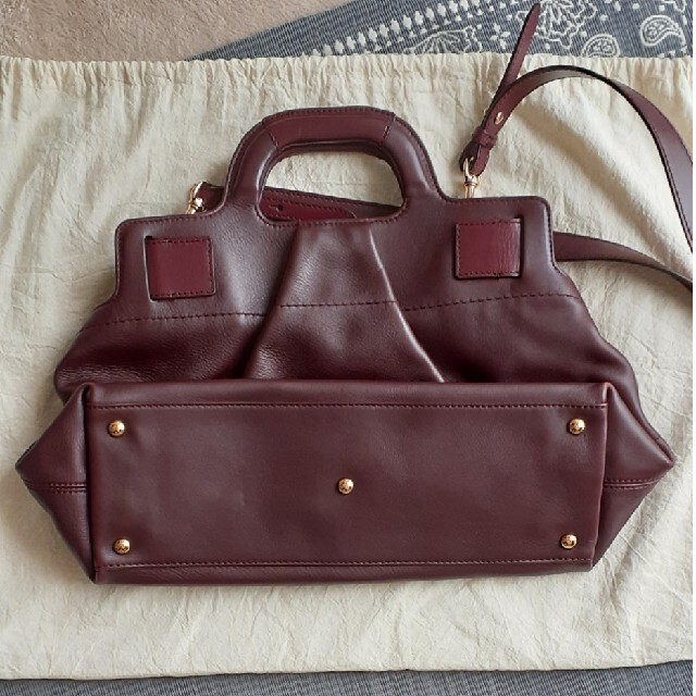 美品 Ferragamo レザー バッグ 美品 Ferragamo レザー バッグ