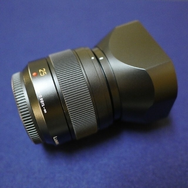 Panasonic(パナソニック)のLUMIX LEICA DG SUMMILUX 25mm F1.4 II 美品 スマホ/家電/カメラのカメラ(レンズ(単焦点))の商品写真