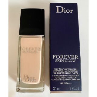 ディオール(Dior)の【くう様専用】【新品未開封】ディオールスキン フォーエヴァー フルイド グロウ (ファンデーション)