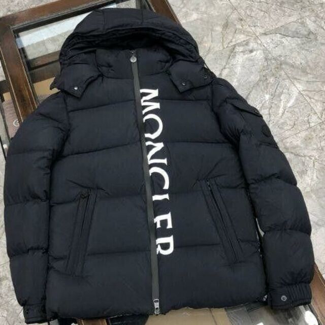 MONCLER モンクレール 大きいロゴ ダウンジャケット