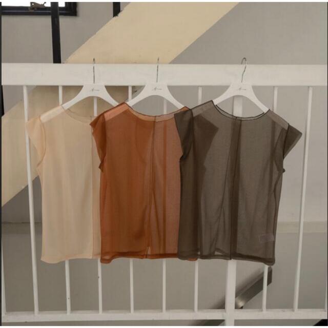 lawgy(ラウジー)のamiur french sleeve sheer tops レディースのトップス(カットソー(半袖/袖なし))の商品写真