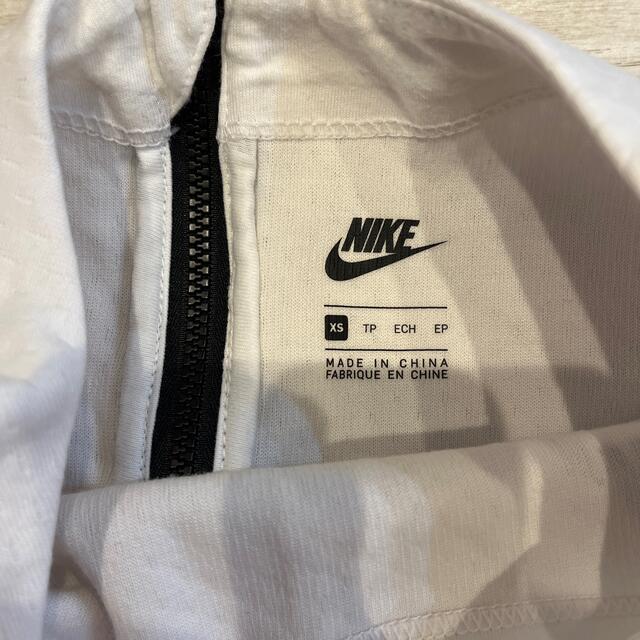 NIKE(ナイキ)のNIKE  Tシャツワンピ　xsサイズ　キッズ　美品 キッズ/ベビー/マタニティのキッズ服女の子用(90cm~)(Tシャツ/カットソー)の商品写真