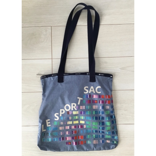 LeSportsac(レスポートサック)のレスポートサック ショルダーバッグ 軽量レスポナイロン 美品 レディースのバッグ(トートバッグ)の商品写真