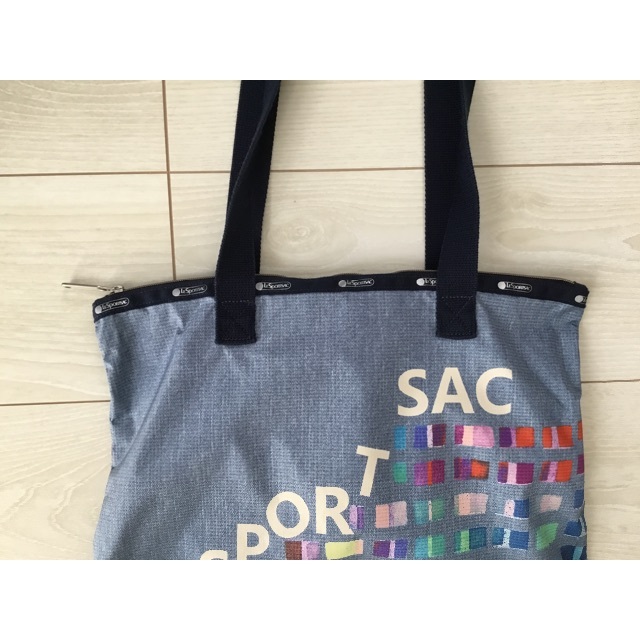 LeSportsac(レスポートサック)のレスポートサック ショルダーバッグ 軽量レスポナイロン 美品 レディースのバッグ(トートバッグ)の商品写真