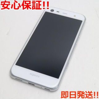 シャープ(SHARP)の超美品 au SHV38 AQUOS SERIE mini ホワイト (スマートフォン本体)