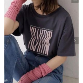 カスタネ(Kastane)のカスタネ　WAVYロゴTEE(Tシャツ(半袖/袖なし))