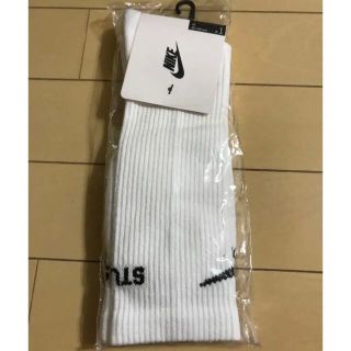 ステューシー(STUSSY)のStussy Nike 靴下 Lサイズ ホワイト(ソックス)