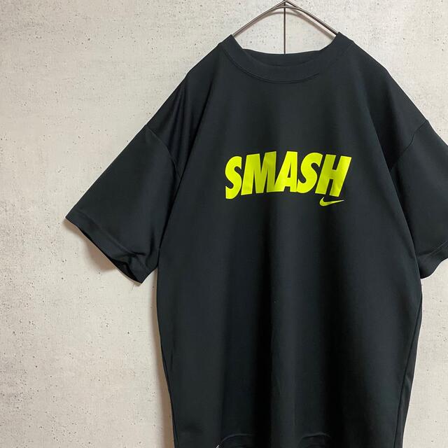 NIKE(ナイキ)のNIKE/NIKE FITDRY 両面プリントTシャツ　SMASH スウォッシュ メンズのトップス(Tシャツ/カットソー(半袖/袖なし))の商品写真