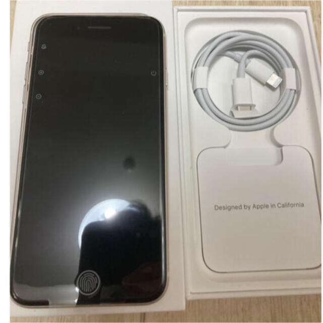 iPhone - 新品未使用品 iphone SE第3世代 ホワイト 64GBの通販 by