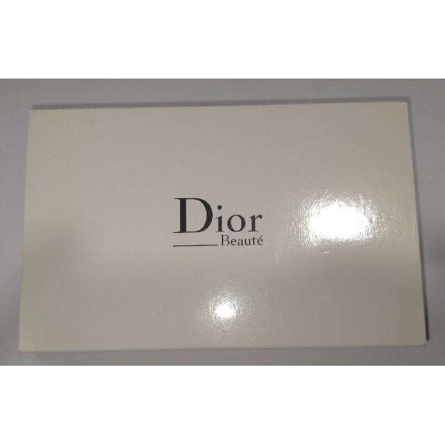 Dior(ディオール)のDIOR　オリジナルケース＆シートマスク【未使用】 コスメ/美容のメイク道具/ケアグッズ(メイクボックス)の商品写真