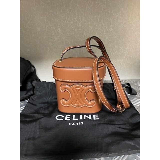 本日特価】 celine - セリーヌ スモールボックス キュイル トリオンフ