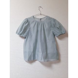 ジーユー(GU)のGU♡ﾚﾃﾞｨｰｽﾌﾞﾗｳｽL　ブルーグレー　後ろリボン🎀　美品です！(シャツ/ブラウス(半袖/袖なし))