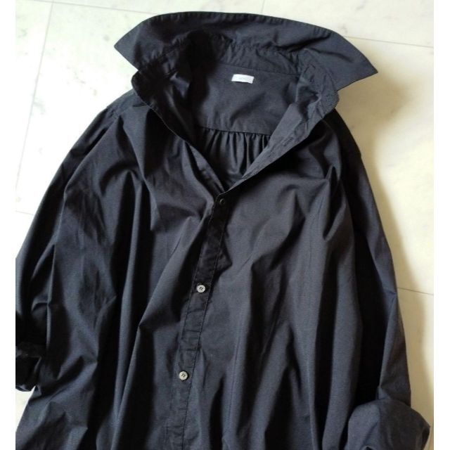 nest Robe(ネストローブ)の美品　ichi  イチ　長袖シャツ　Aライン　ブラック　黒　ゆったり レディースのトップス(シャツ/ブラウス(長袖/七分))の商品写真