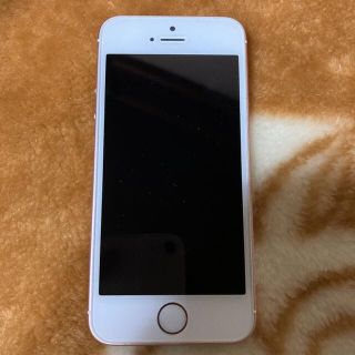 アップル(Apple)の出品取消間近iPhone SE Rose Gold 32 GB Softbank(スマートフォン本体)