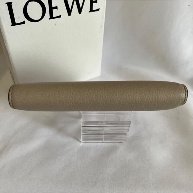 【大人気 格安】ロエベ バーティカル ウォレット ミディアム ストラップ 財布