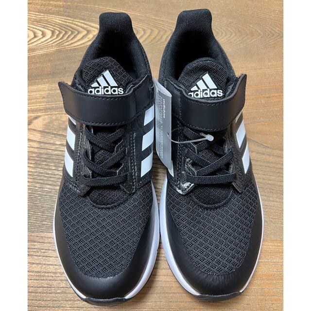 adidas(アディダス)の新品 adidas アディダス FX0940 スニーカー シューズ 23.0 キッズ/ベビー/マタニティのキッズ靴/シューズ(15cm~)(スニーカー)の商品写真