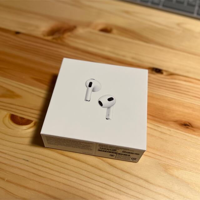 AirPods 第３世代 Apple