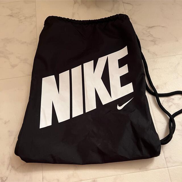 NIKE(ナイキ)のNIKE ナイキ　ナップサック　黒 メンズのバッグ(バッグパック/リュック)の商品写真