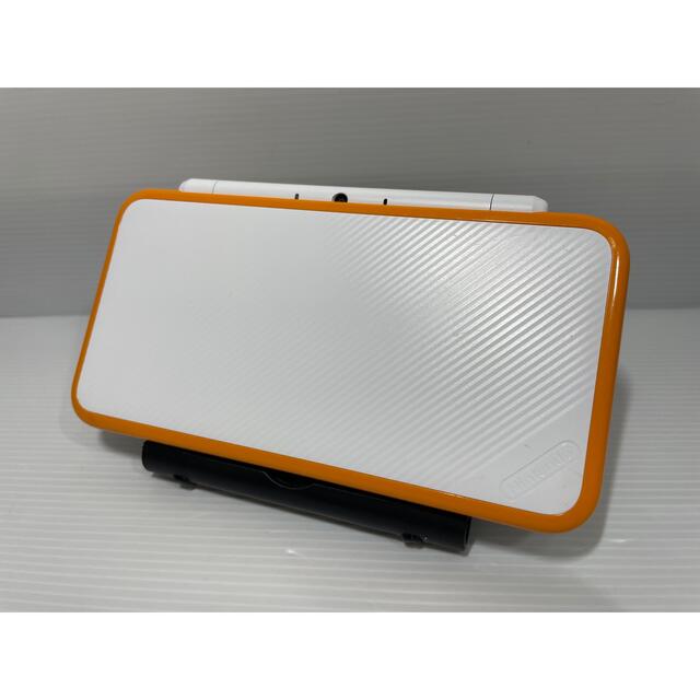液晶美品・完品】Newニンテンドー2DS LL ホワイト×オレンジ 本体 液晶美品・完品】Newニンテンドー2DS LL ホワイト×オレンジ 本体