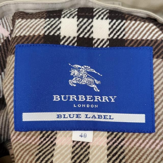 BURBERRY BLUE LABEL(バーバリーブルーレーベル)のバーバリーブルーレーベル トレンチコート レディースのジャケット/アウター(トレンチコート)の商品写真