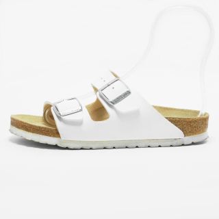 ビルケンシュトック(BIRKENSTOCK)のビルケンシュトック サンダル 36 - 白(サンダル)