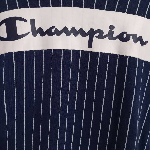 Champion(チャンピオン)のチャンピオン　フード付きトレーナー　130 キッズ/ベビー/マタニティのキッズ服男の子用(90cm~)(Tシャツ/カットソー)の商品写真
