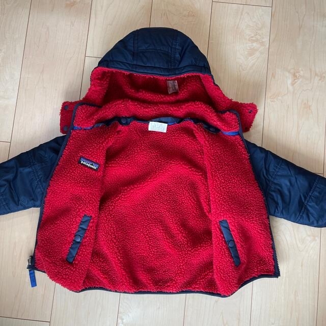 patagonia(パタゴニア)のpatagoniaアウター　ダウン　3T パタゴニア キッズ/ベビー/マタニティのキッズ服男の子用(90cm~)(ジャケット/上着)の商品写真