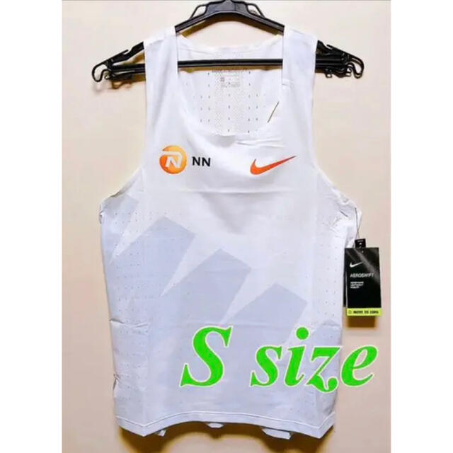 NIKE(ナイキ)の【未使用】NIKE NN RUNNING TEAM シングレット US S スポーツ/アウトドアのスポーツ/アウトドア その他(陸上競技)の商品写真