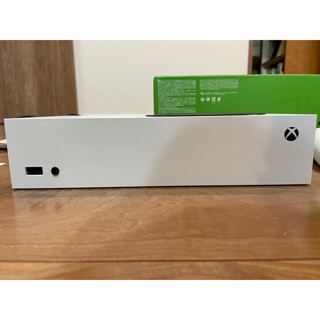 Microsoft(マイクロソフト)のXbox series s エンタメ/ホビーのゲームソフト/ゲーム機本体(家庭用ゲーム機本体)の商品写真