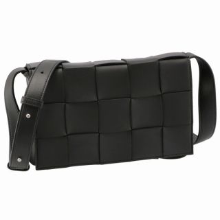 ボッテガヴェネタ(Bottega Veneta)のBOTTEGA VENETA ショルダーバッグ カセット クロスボディバッグ(メッセンジャーバッグ)