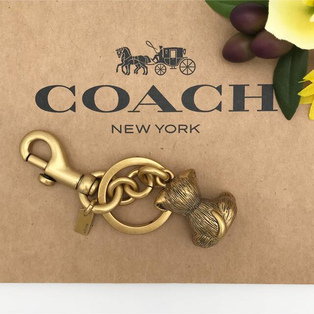 COACH(コーチ)のCOACH 新作 クリーチャーパピー バッグチャーム メタル ドッグ 子犬 新品 レディースのアクセサリー(チャーム)の商品写真