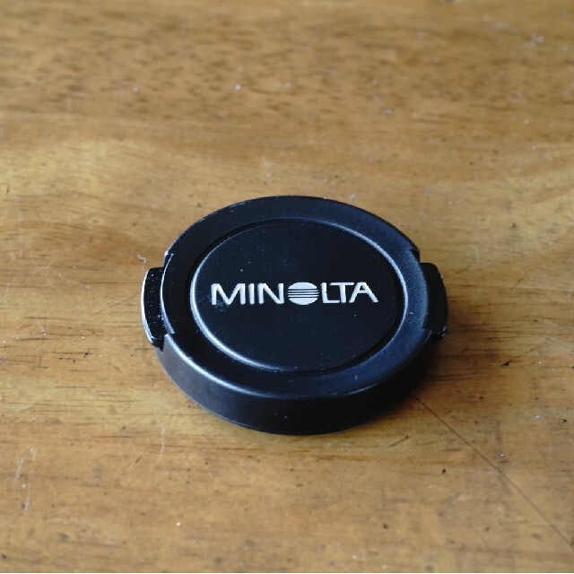 KONICA MINOLTA(コニカミノルタ)のミノルタ レンズキャップ40.5mm径 (CLE、CLレンズ用) スマホ/家電/カメラのカメラ(その他)の商品写真