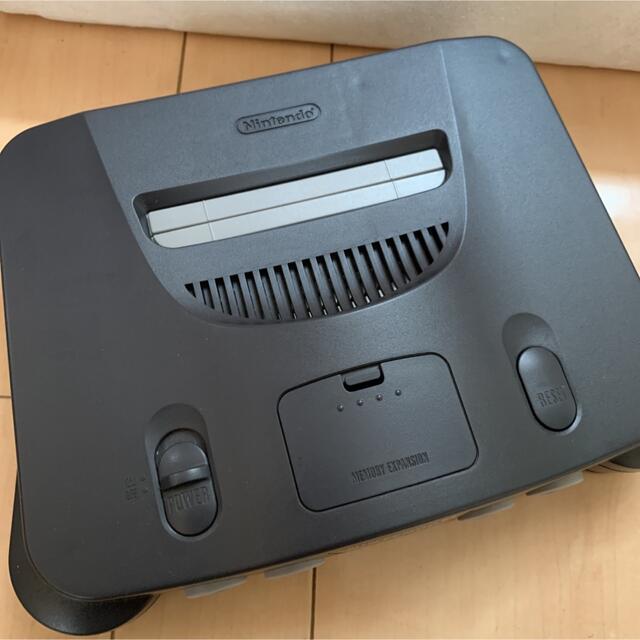 NINTENDO 64(ニンテンドウ64)のNintendo64 本体+ゼルダの伝説　時のオカリナ エンタメ/ホビーのゲームソフト/ゲーム機本体(家庭用ゲーム機本体)の商品写真