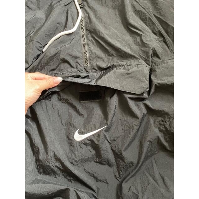 NIKE(ナイキ)の完売しました　　　NIKE シャカシャカ　黒　　XL  アウター　ジャケット　 メンズのジャケット/アウター(ナイロンジャケット)の商品写真