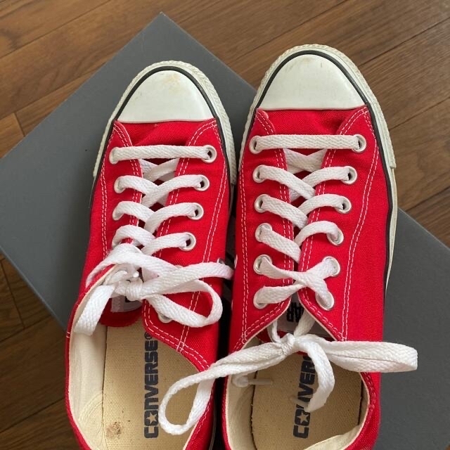 CONVERSE(コンバース)のコンバース　ローカット　赤 レディースの靴/シューズ(スニーカー)の商品写真