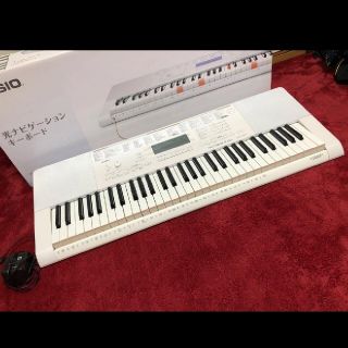 カシオ(CASIO)のCASIO LK211 キーボード 電子ピアノ(電子ピアノ)