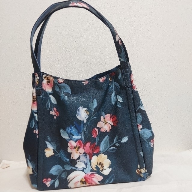 Cath Kidston(キャスキッドソン)のキャス・キッドソン　トートバッグ レディースのバッグ(トートバッグ)の商品写真