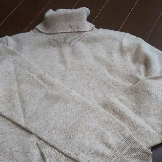 カシミアハイネックセーター新品 レディースのトップス(ニット/セーター)の商品写真