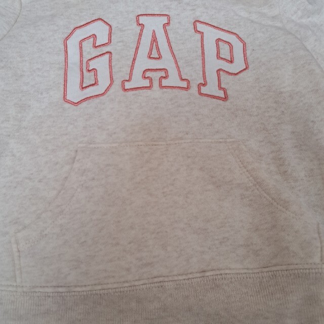 GAP Kids(ギャップキッズ)の女の子パーカー！GAP キッズ/ベビー/マタニティのキッズ服女の子用(90cm~)(Tシャツ/カットソー)の商品写真