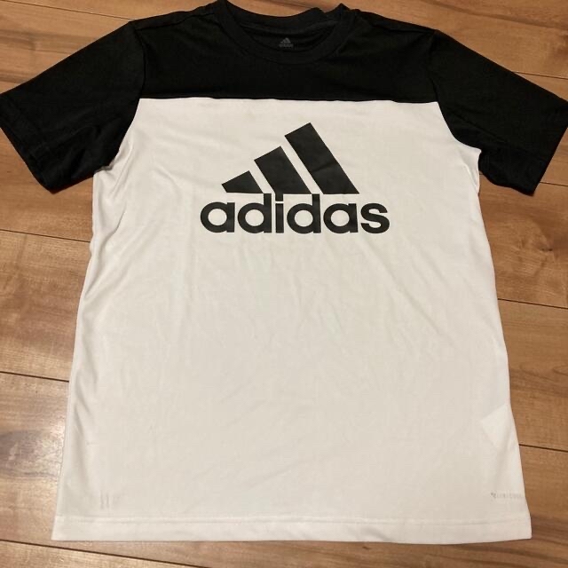 adidas(アディダス)のアディダス160 キッズ/ベビー/マタニティのキッズ服男の子用(90cm~)(Tシャツ/カットソー)の商品写真