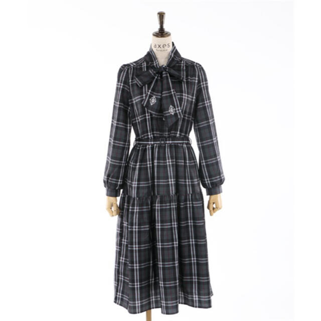 axes femme - 専用【新品】axesfemme 定価6,050円 バラ刺繍 axes femme - 専用【新品】axesfemme 定価6,050円 バラ刺繍