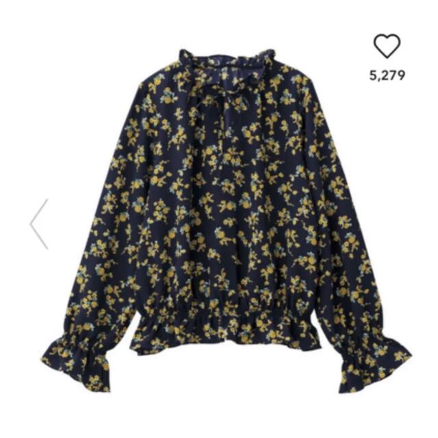 GU(ジーユー)の花柄 ブラウス ジーユー UNIQLO LOWRYSFARM earth レディースのトップス(シャツ/ブラウス(長袖/七分))の商品写真