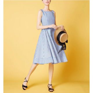 フォクシー(FOXEY) ひざ丈ワンピース(レディース)(ストライプ)の通販