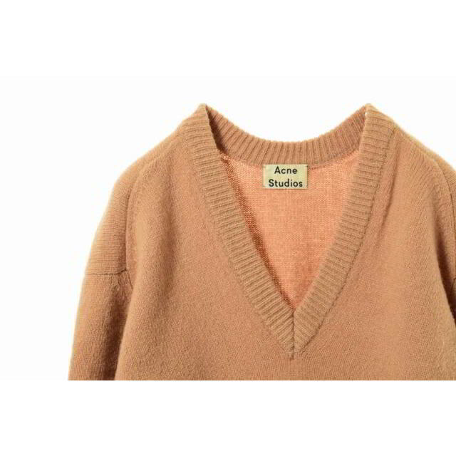 ACNE(アクネ)のACNE STUDIOS PANYASHET Vネックニット レディースのトップス(ニット/セーター)の商品写真