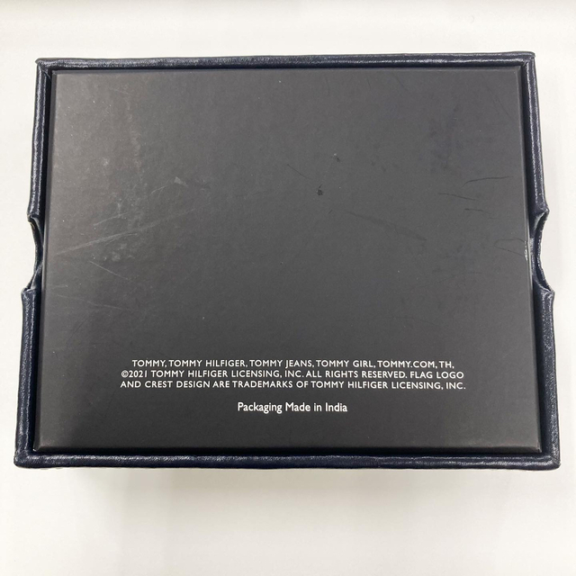 TOMMY HILFIGER(トミーヒルフィガー)のトミーヒルフィガー　財布　TOMMY HILFIGER 新品未使用　スレ傷あり メンズのファッション小物(折り財布)の商品写真